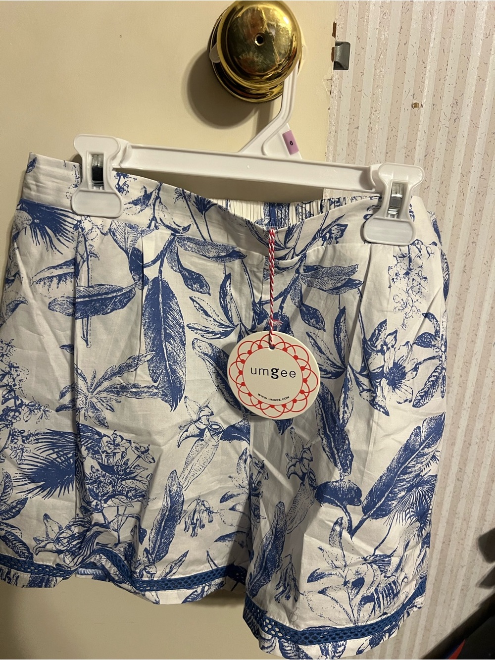 Umgee White and Blue Botanical Print Shorts